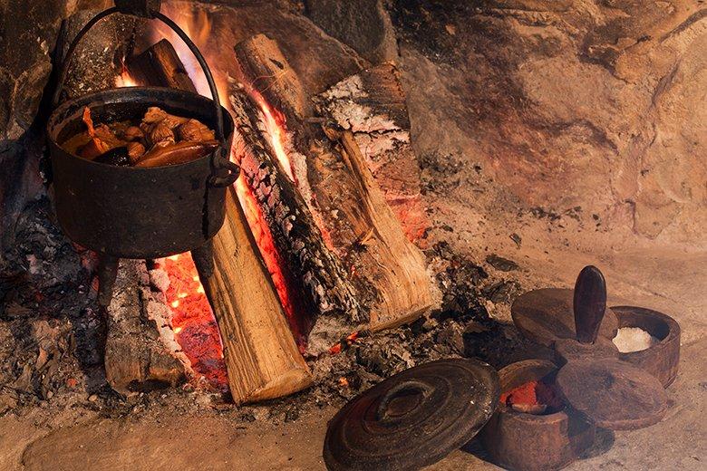 Image of chestnut pot