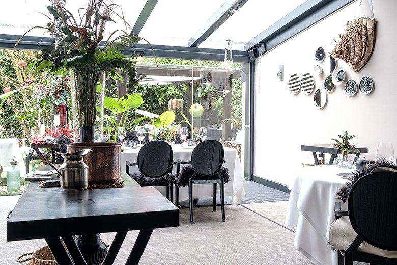 Image of the dining room of the restaurant El Corral del Indianu (Arriondas/Les Arriondes, Parres).