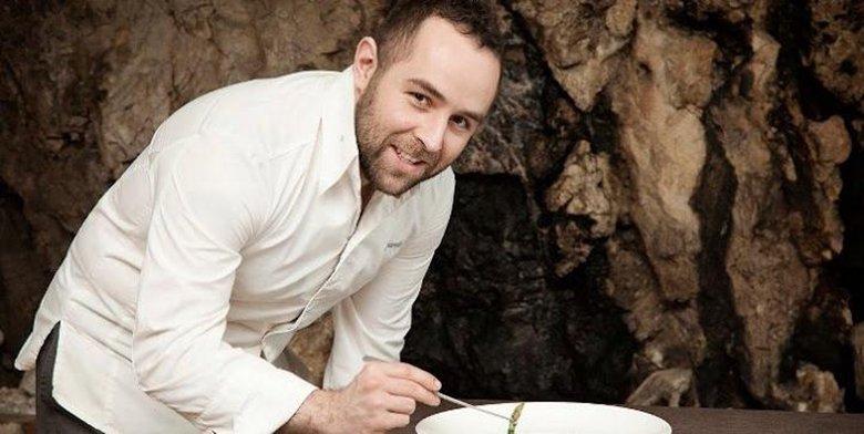 Image of the chef Ricardo González Sotres in his restaurant El Retiro (Pancar, Llanes).