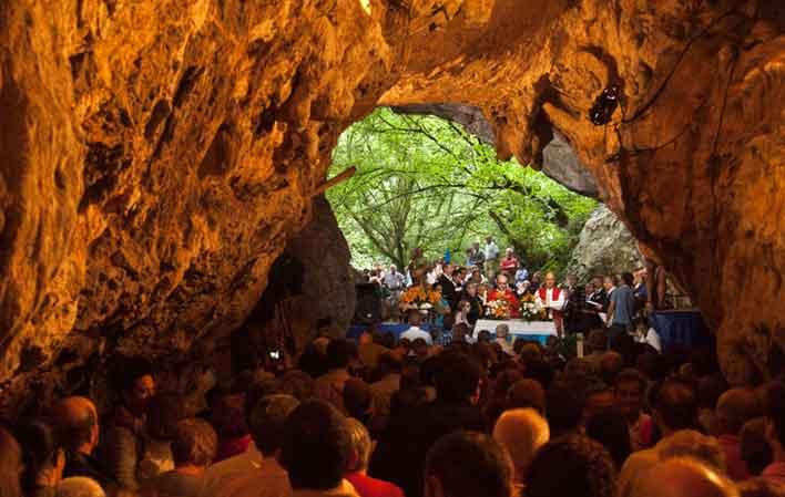 Go to Image Festivity of San Pedrín de la Cueva