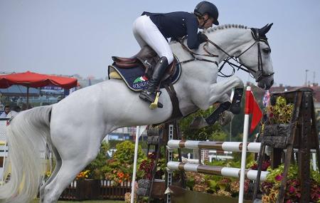 Jumping Competition 4