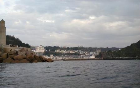 Mouth of the L.luarca Marina