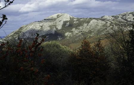 Caldoveiro Peak, Yernes y Tameza