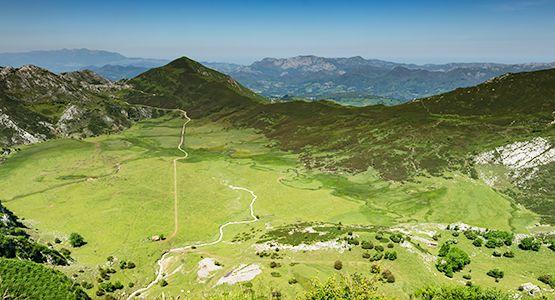 Panoramic image of the Vega de Comeya in the municipality of Cangas de Onís.