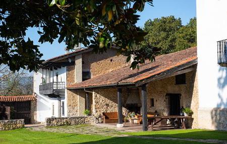 Pomarada y Llagar Palacio de Meres