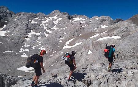 Imagen Asturias Vertical - Guías de Montaña