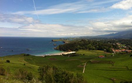 Praia do Niembro / Toranda