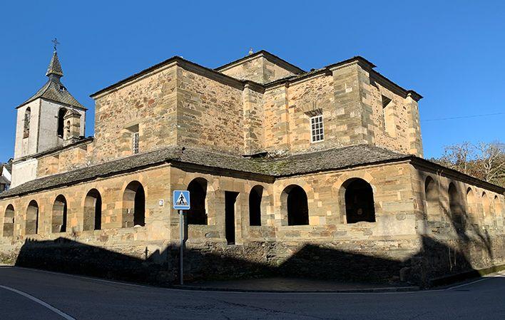 Go to Image Collegiate Church of San Salvador (Grandas de Salime)