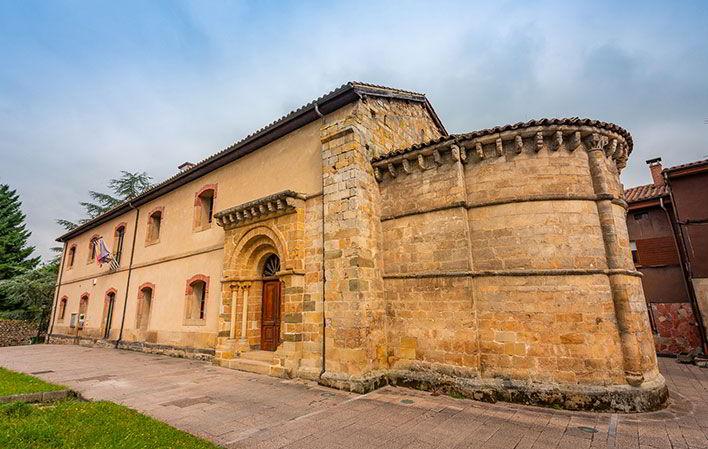 Go to Image Monastery of Santa Maria de Villamayor